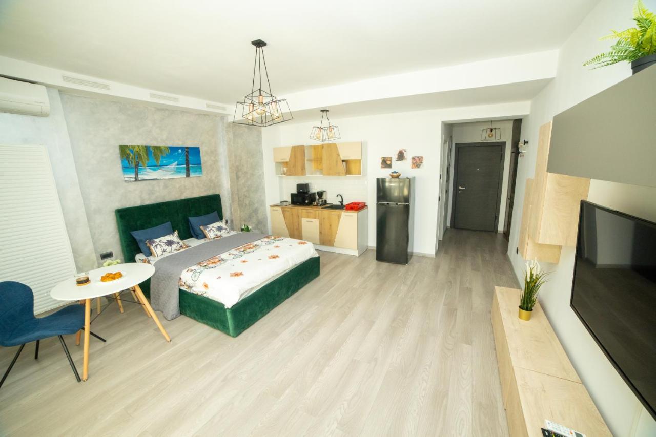 Studio 60 By The Beach Mamaia, Free Parking Casa Del Mar Exterior photo