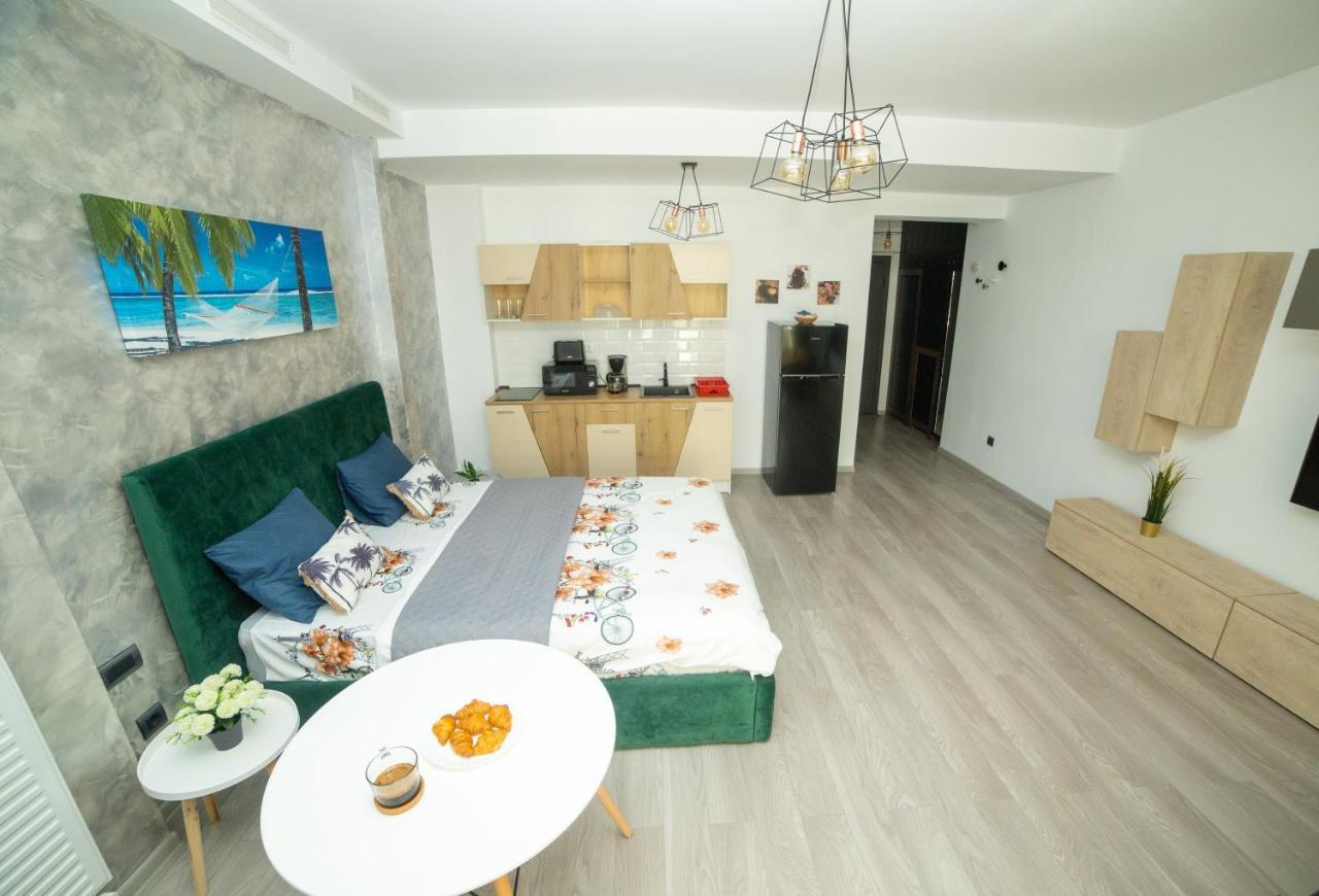 Studio 60 By The Beach Mamaia, Free Parking Casa Del Mar Exterior photo